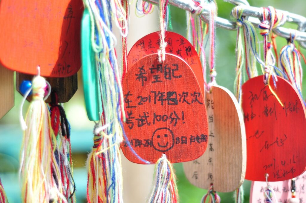 高還元カードを利用して通信費のポイントを効率的に貯める方法は？