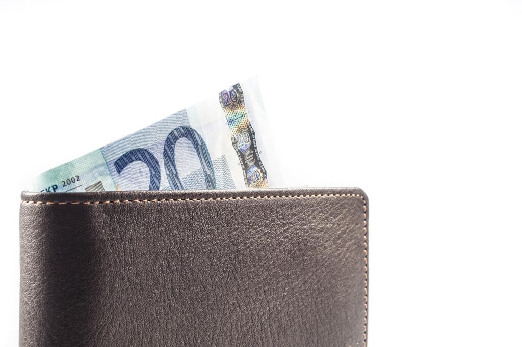 月20万円利用のクレジットカードで高還元を得る方法は？